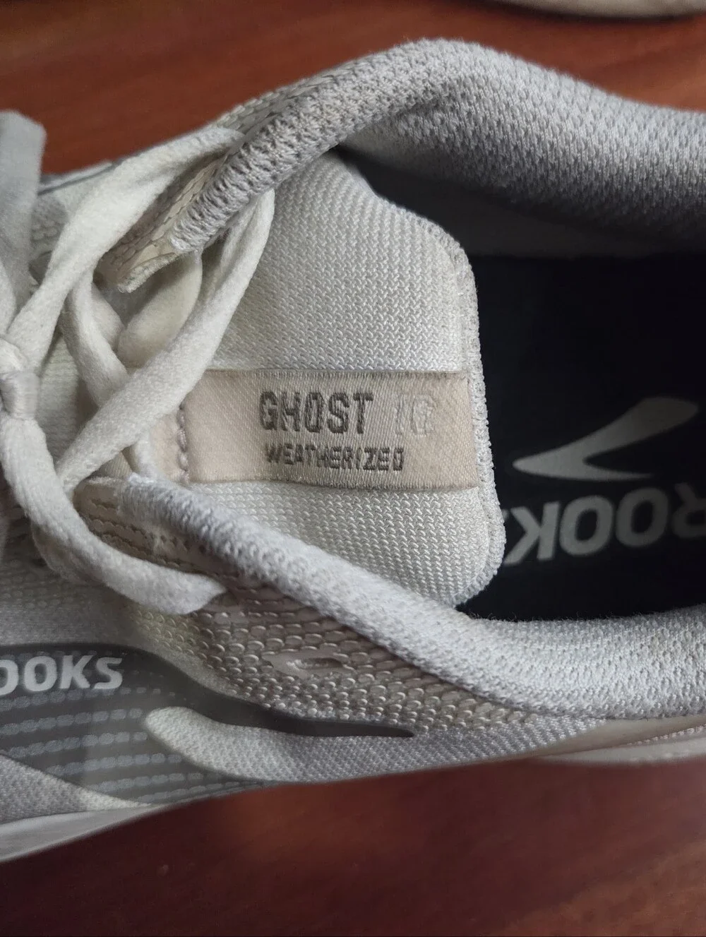 Brooks ghost 16